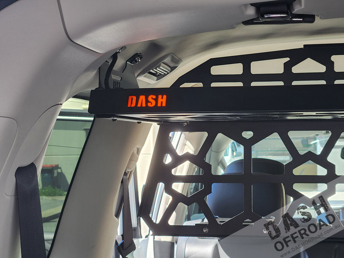 DASH Soft luggage shelf with integrated light