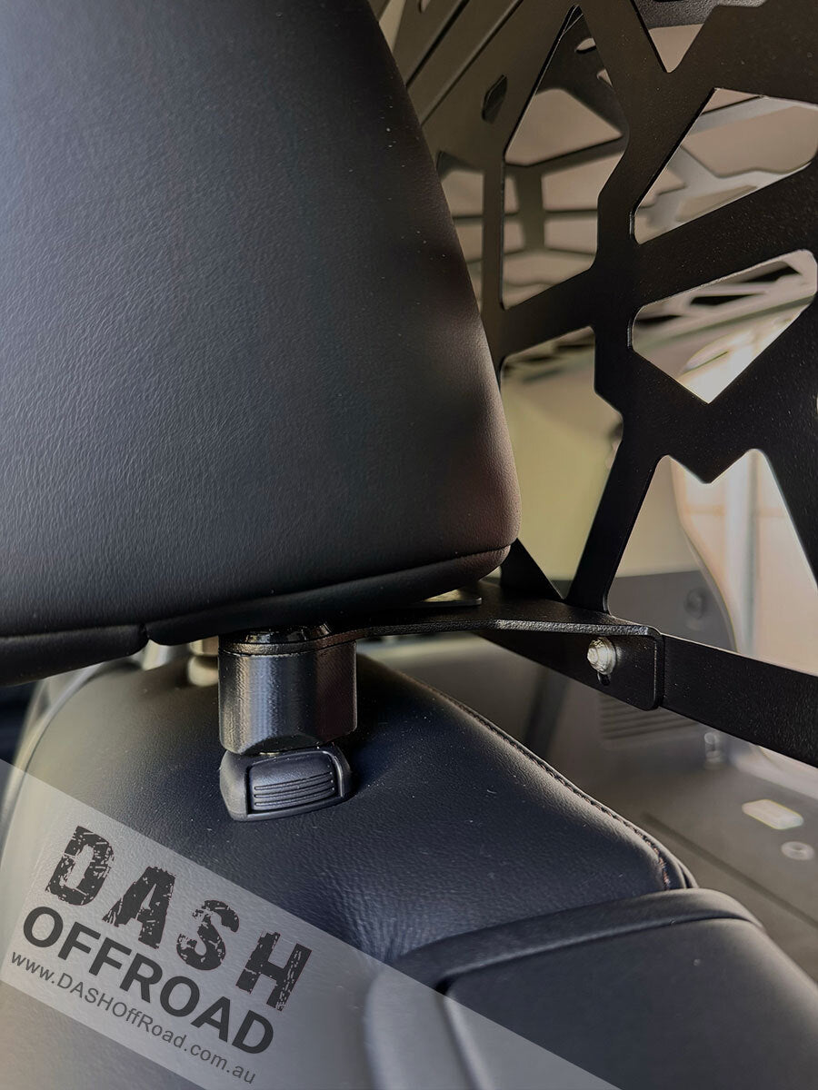 DASH Soft luggage shelf with integrated light