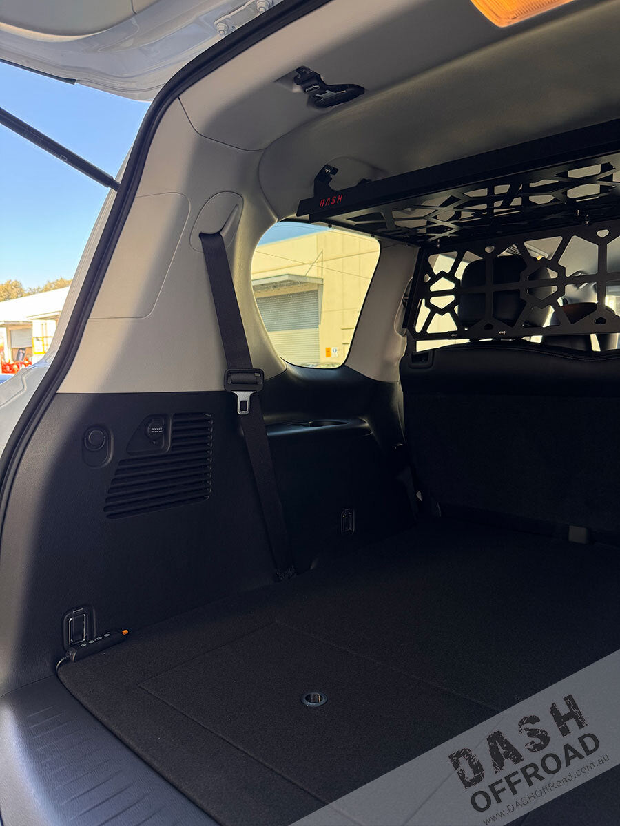 DASH Soft luggage shelf with integrated light