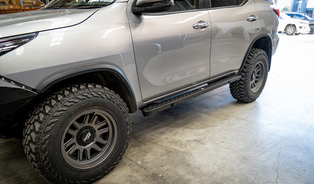 Rock Sliders, Suitable for Toyota Fortuner N160, 2015 on