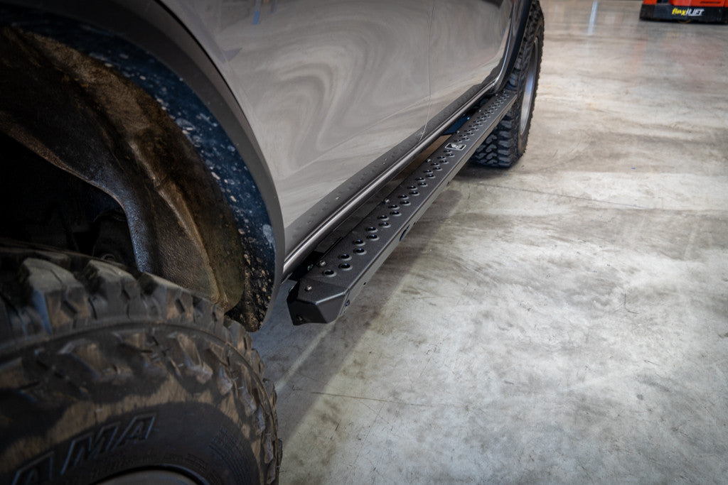Rock Sliders, Suitable for Toyota Fortuner N160, 2015 on