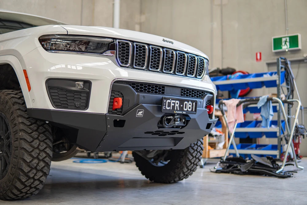 Pre Runner, Steel front bumper WL and L Grand Cherokee 2022 to current Overland Only