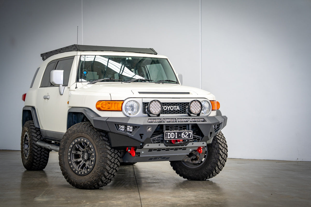 Predator bull bar to suit, Toyota FJ Cruiser 2011-2016