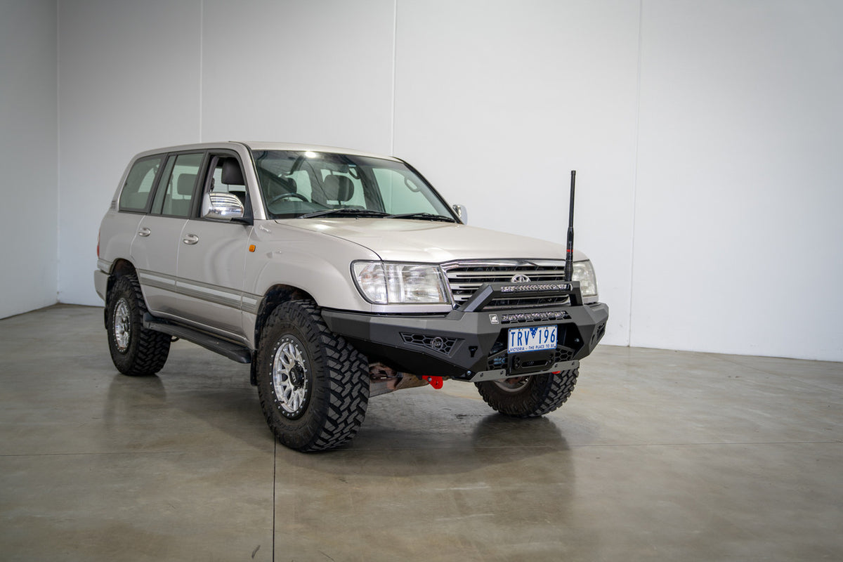 Predator bull bar to suit, Landcruiser 100 series 1998-2007