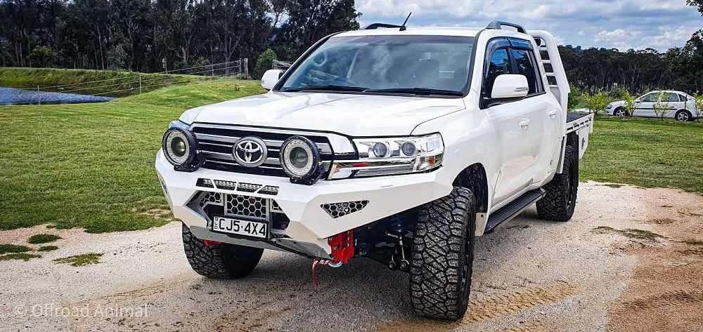 Predator Bull bar, To suit Toyota Land Cruiser 200 Series, 2015-2021
