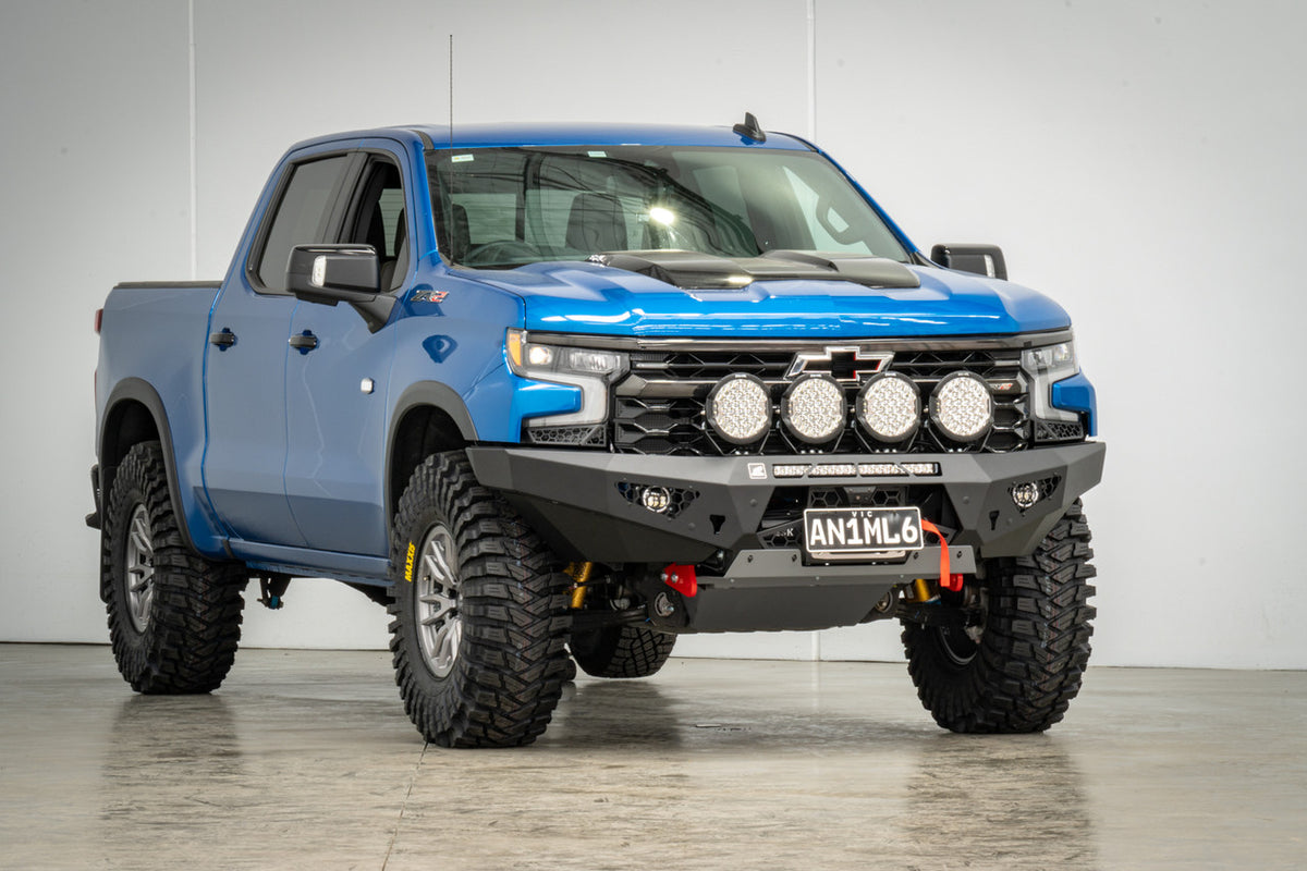 Predator bar for Chevrolet Silverado 1500 MY23, 2023