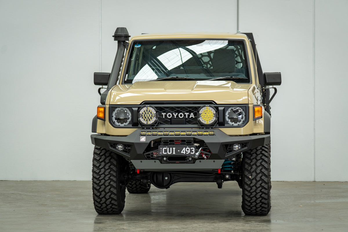 Predator Bull bar, Suitable for Toyota Land Cruiser (facelift) 76, 78, 79 Dual Cab, 2024 on