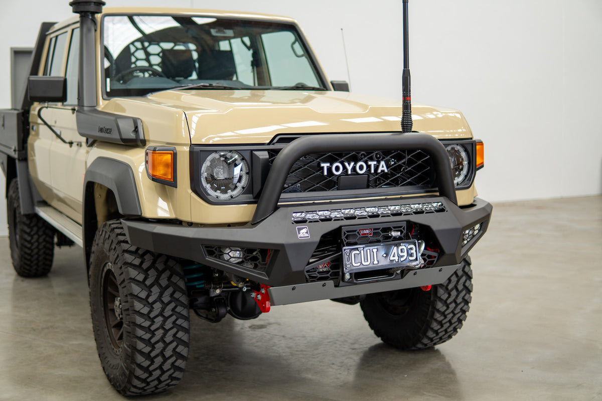 Predator Bull bar, Suitable for Toyota Land Cruiser (facelift) 76, 78, 79 Dual Cab, 2024 on