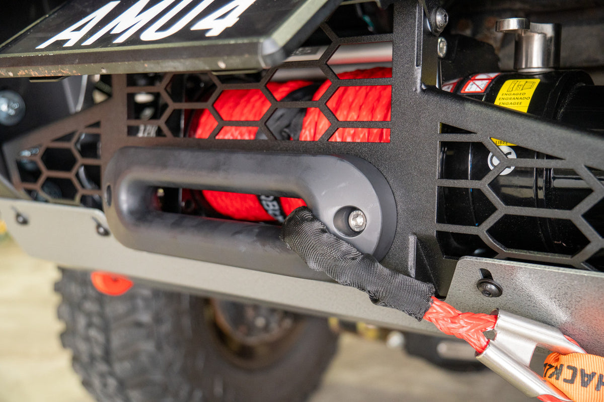 Toro bull bar to suit, Landcruiser 105 series 1998-2007