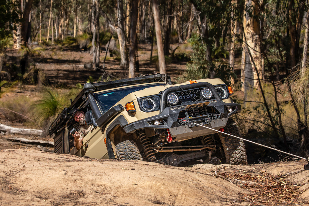Predator Bull bar, Suitable for Toyota Land Cruiser (facelift) 76, 78, 79 Dual Cab, 2024 on