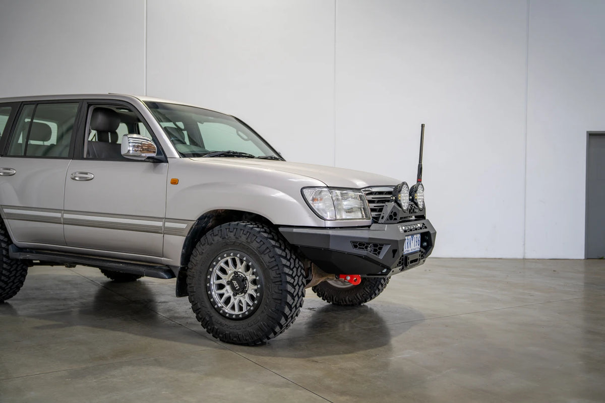 Predator bull bar to suit, Landcruiser 100 series 1998-2007